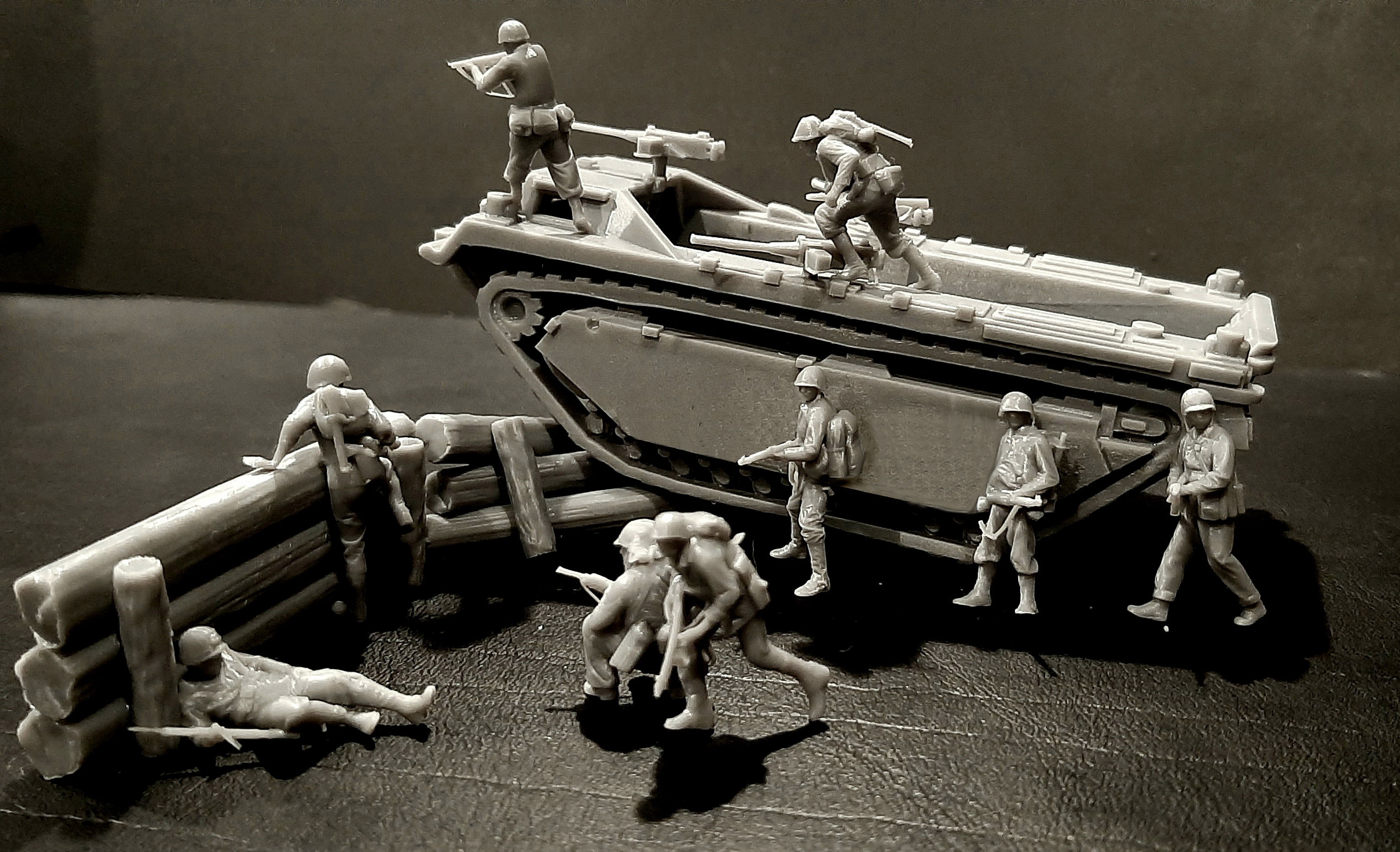 Détail de figurines résine avant peinture
